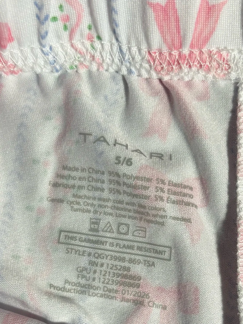 NWT Tahari White and Pink Bow-Print Short Pajama Set with Scrunchie